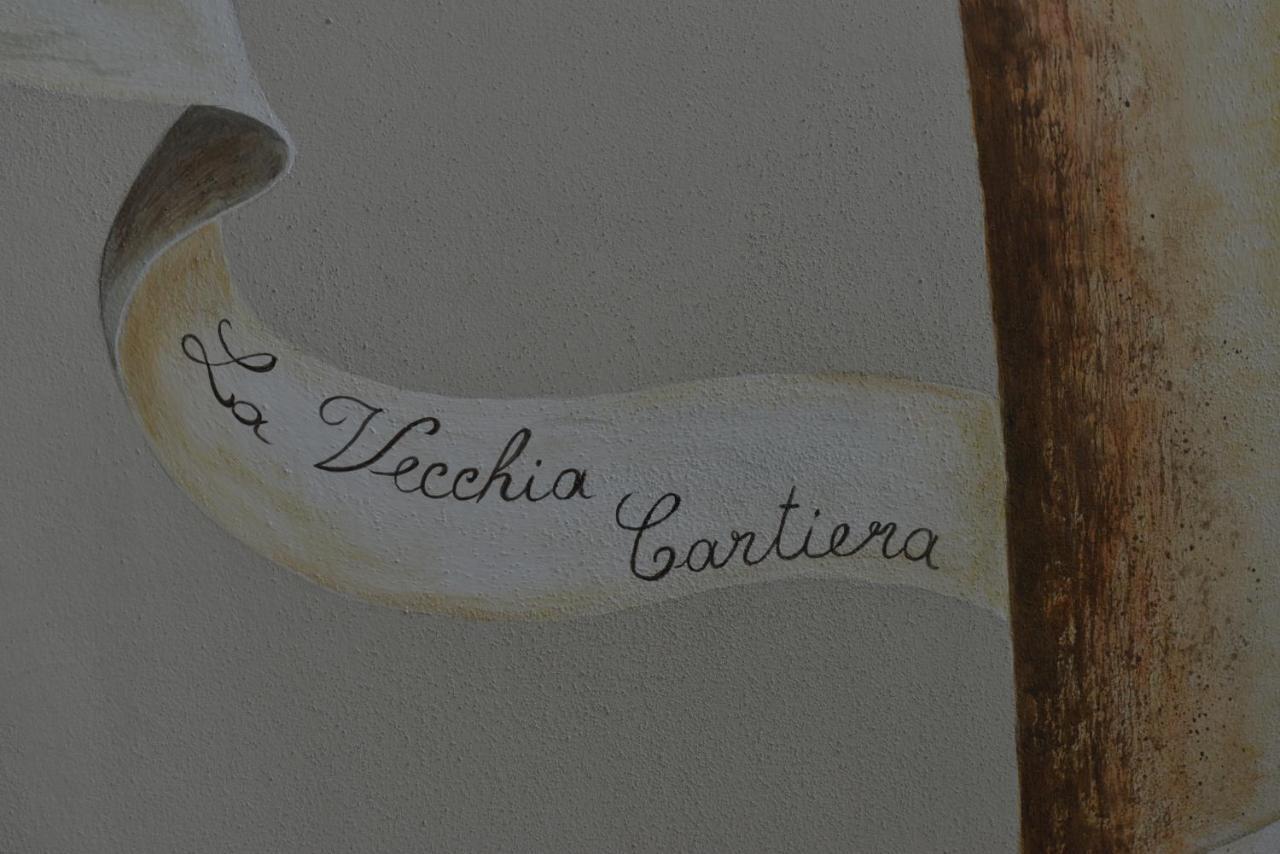 فندق La Vecchia Cartiera كولّي فال ديلسا الغرفة الصورة